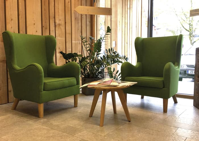 Moderne Wohnzimmergestaltung - Cosmo Home